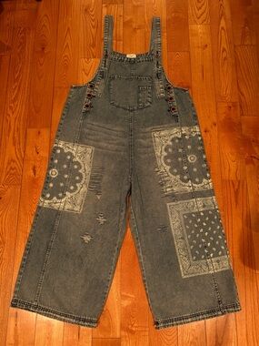 Three Bird Nest - Women’s Slouchy Denim Overalls